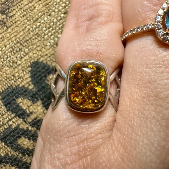 Silver and amber ring. - Picture 13 of 17